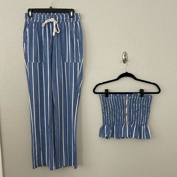 boutique Other - Boutique Small 2 piece set blue white striped strapless top and pants
